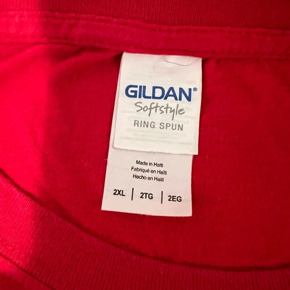 DISNEY Mickie mouse “. DAD” Short sleeve red t-shirt/size 2XL - Picture 2 of 4